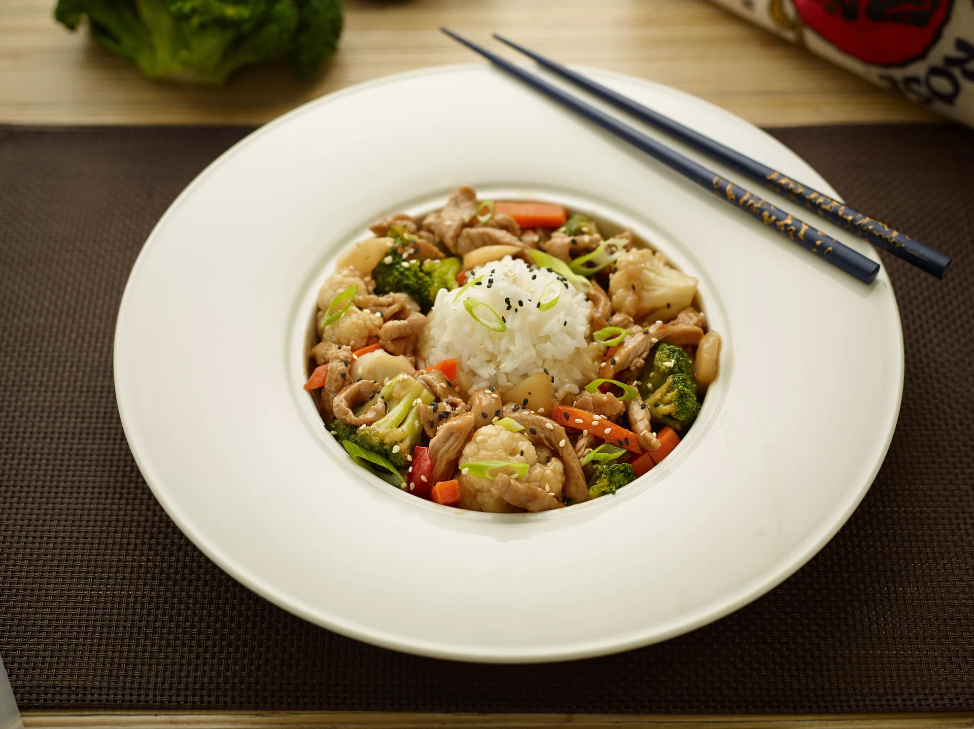 Veal Stir-Fry with Broccoli and Cauliflower background image