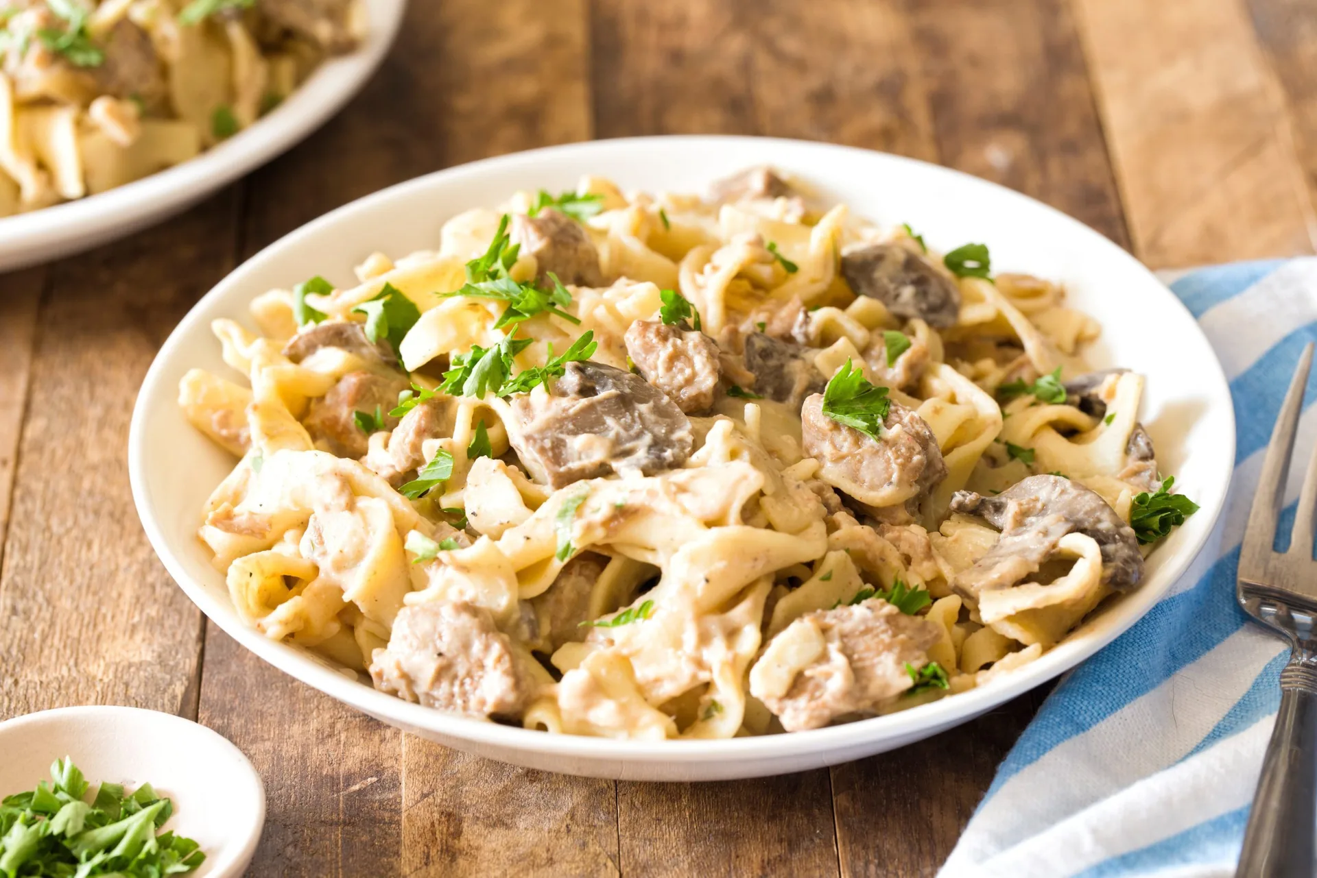 Slow Cooker Stroganoff background image