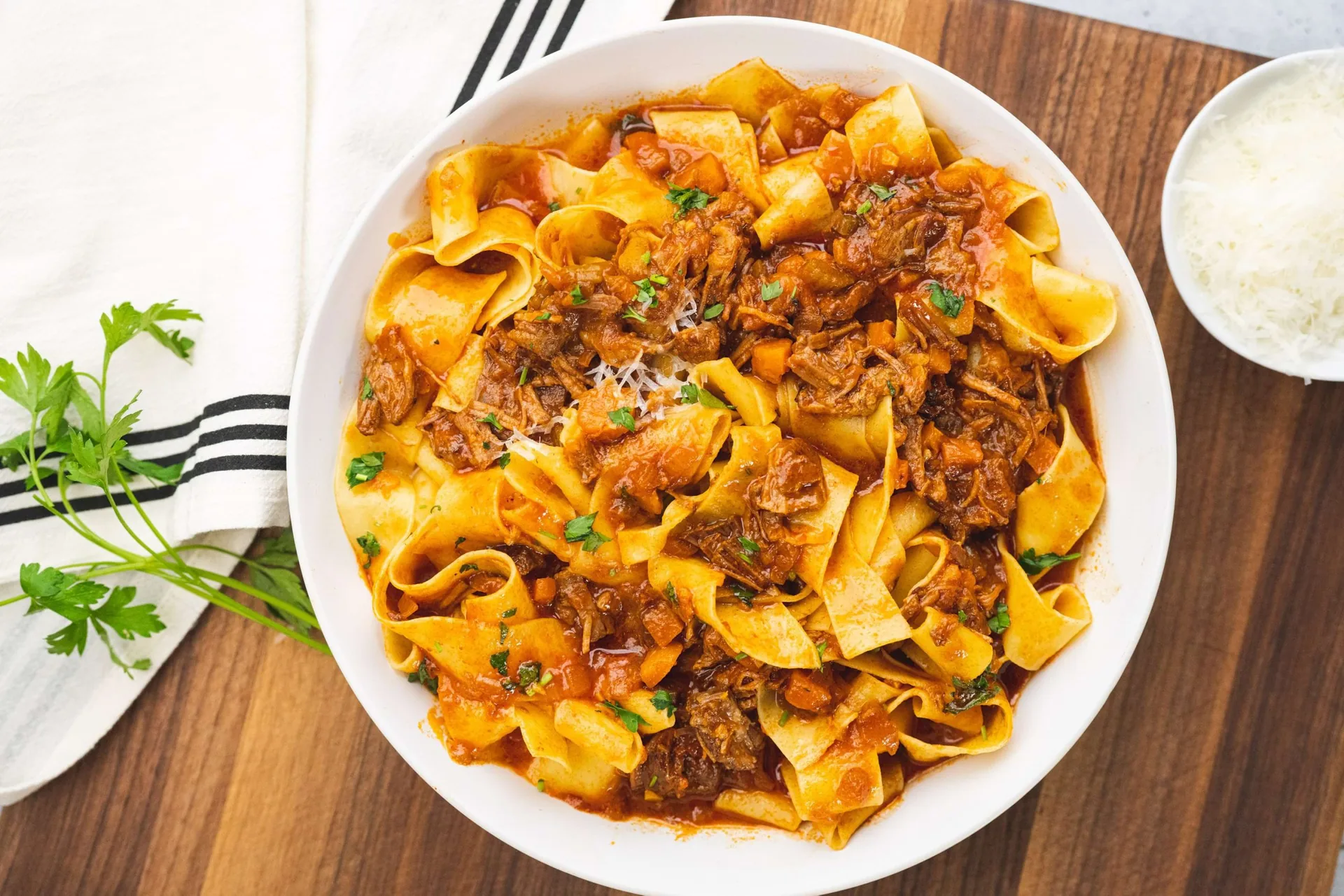 Pressure Cooker Bolognese background image